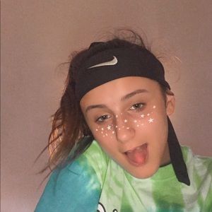 Meet your Posher, Ayla
